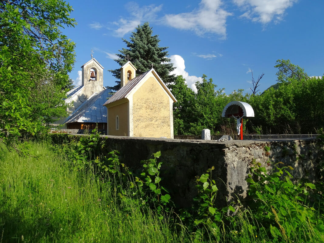 Crkva sv. Vida u Kosinjskom Bakovcu