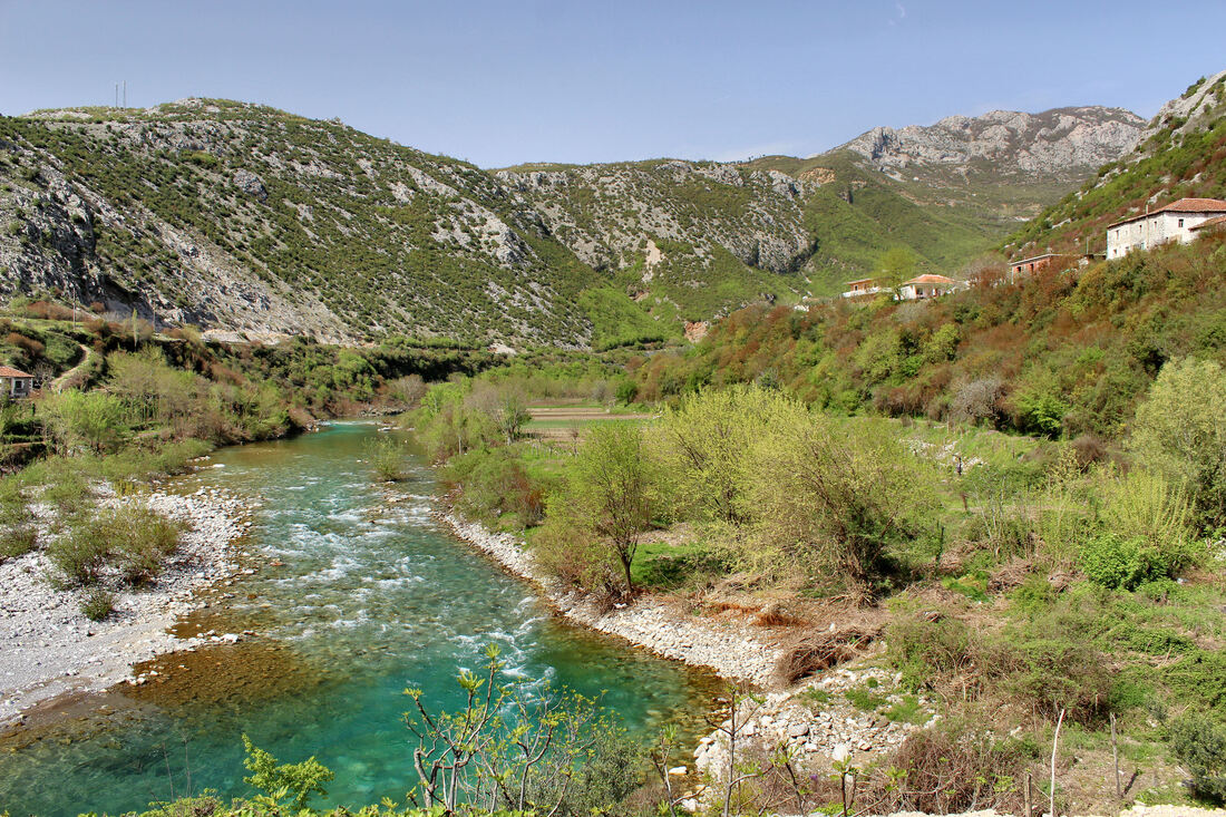 Tok rijeke Kir na području naselja Drisht