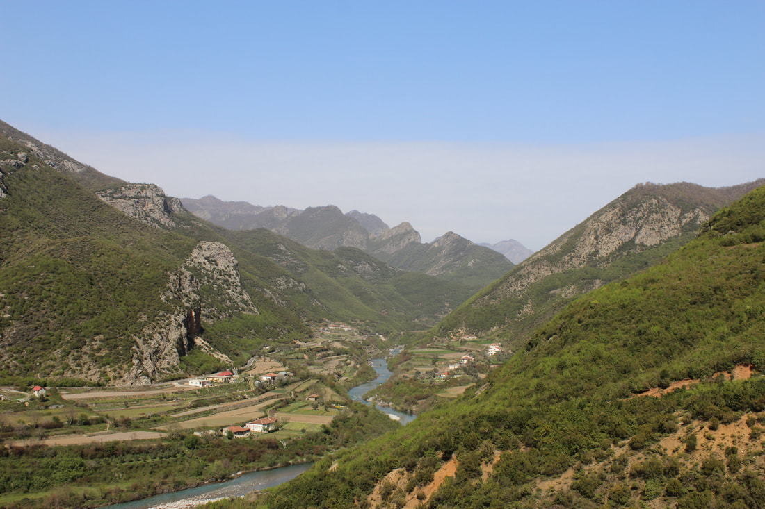 Dolina rijeke Kiri između Drišta i Omaraja