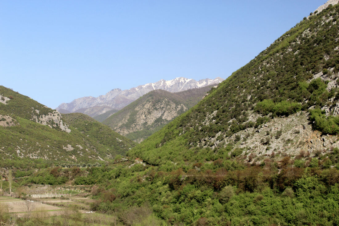 Pogled iz smjera Drishta na najviši greben Cukalija