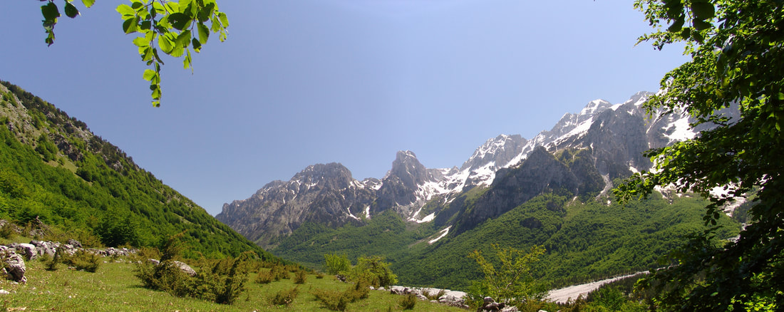 Pogled na dolinu Valbone iz smjera zaselka Gjelaj (Rragam)
