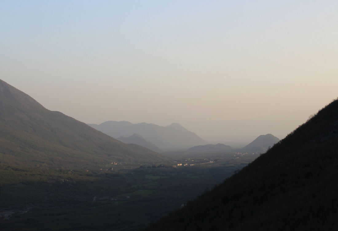Dolina na području između Dedaja i Bzhetë